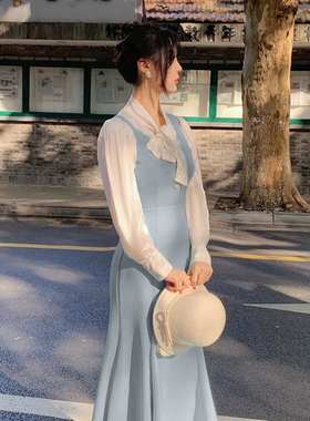 2025秋季新款法式少女气质甜美中长款鱼尾背心修身连衣裙D3533