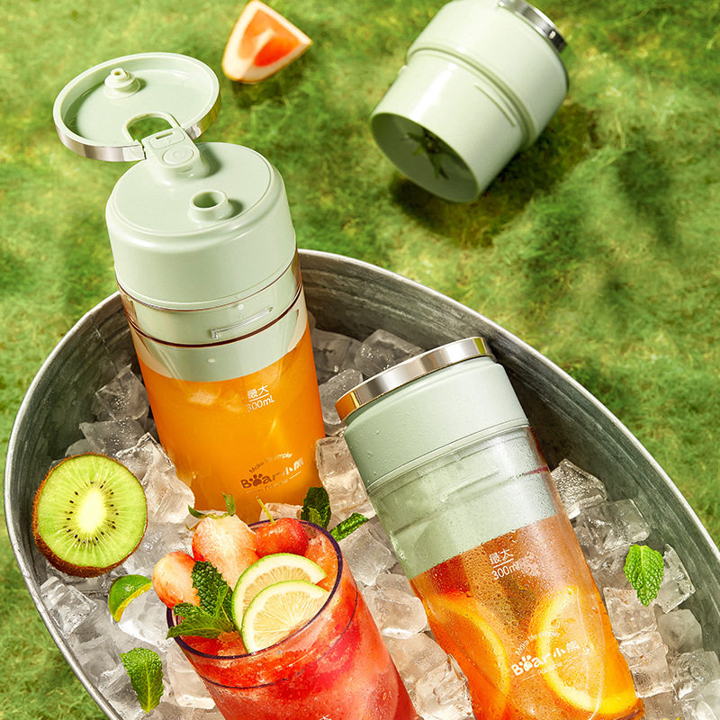 小熊碎冰榨汁机LLJ-E03U1家用小型便携榨汁杯电动搅拌碎冰多功能