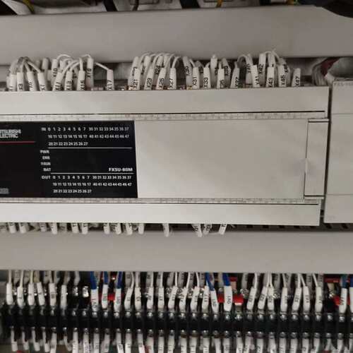 议价三菱PLC FX5U-80MT/ES，拆机品，成色漂亮，功能可维修