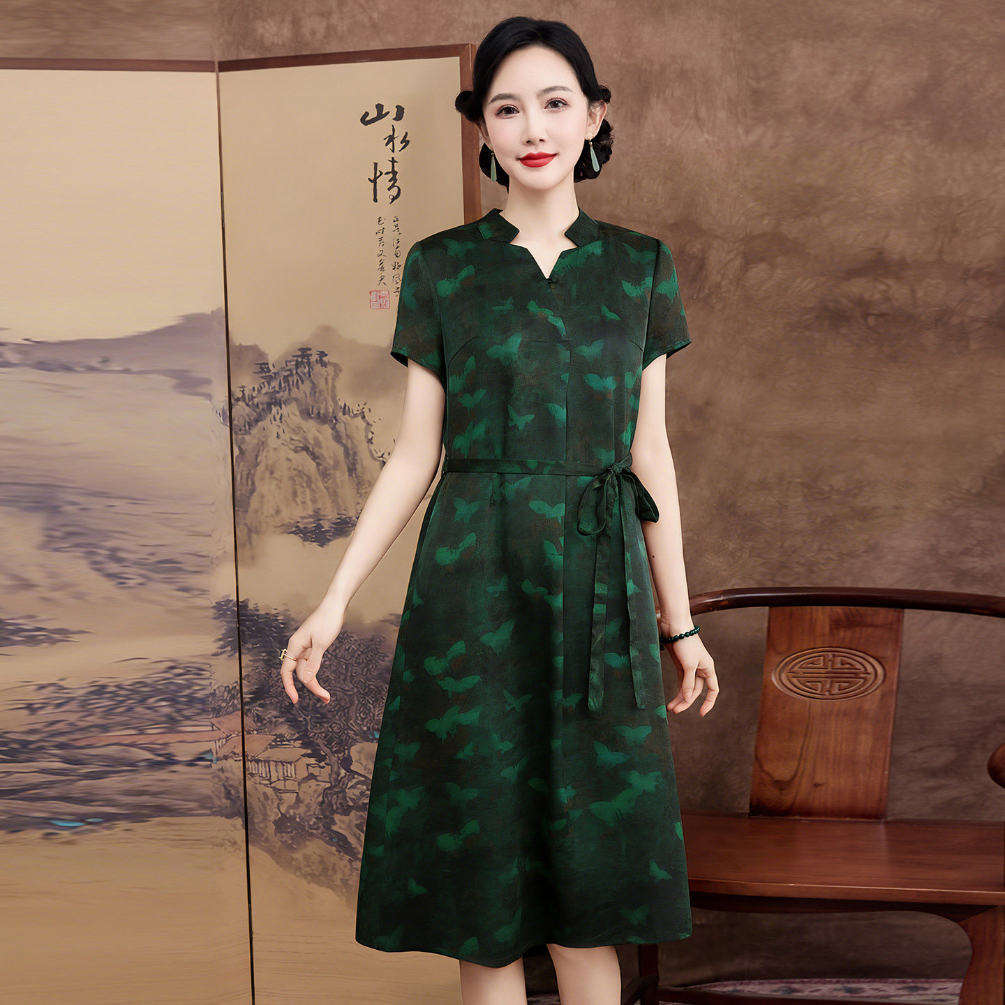 桑蚕丝印花V领短袖显瘦妈妈裙