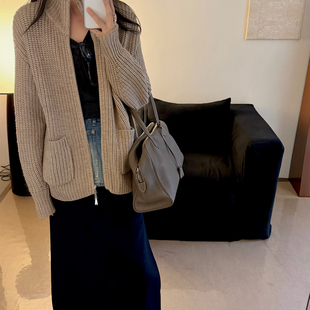 设计师原创双头链毛衣外套