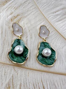 荷叶珍珠耳环女设计感新潮耳钉韩国银针绿色不规则耳坠【C176】