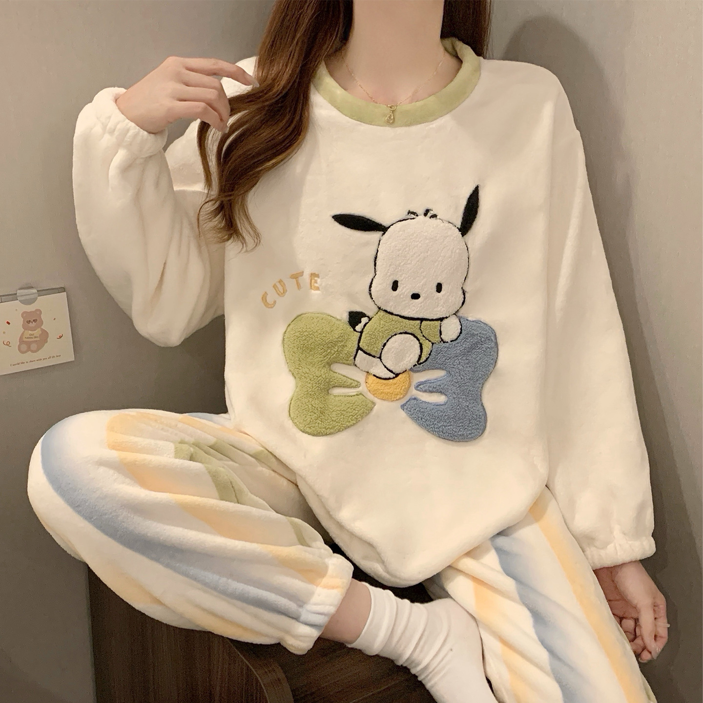 法兰绒睡衣女秋冬季甜美卡通套装