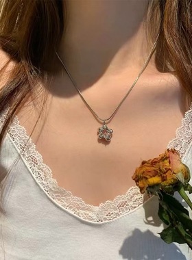 新款小众设计花朵项链女ins甜酷风彩钻吊坠锁骨链个性网红毛衣链