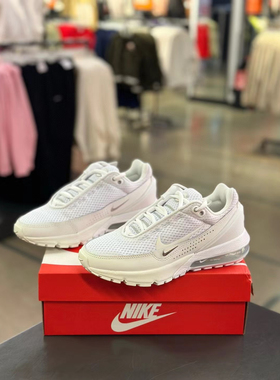 耐克女子高端气垫休闲鞋FD6409-101搭载Air Max 270大气垫偏小/10