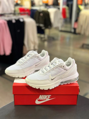 耐克女子休闲鞋FD6409-101搭载Air Max 270大气垫偏小断码36.5/10