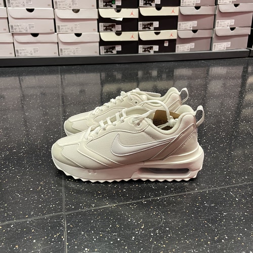 雪宁代购，耐克女子AIR MAX气垫缓震复古运动跑步鞋DM8261-001
