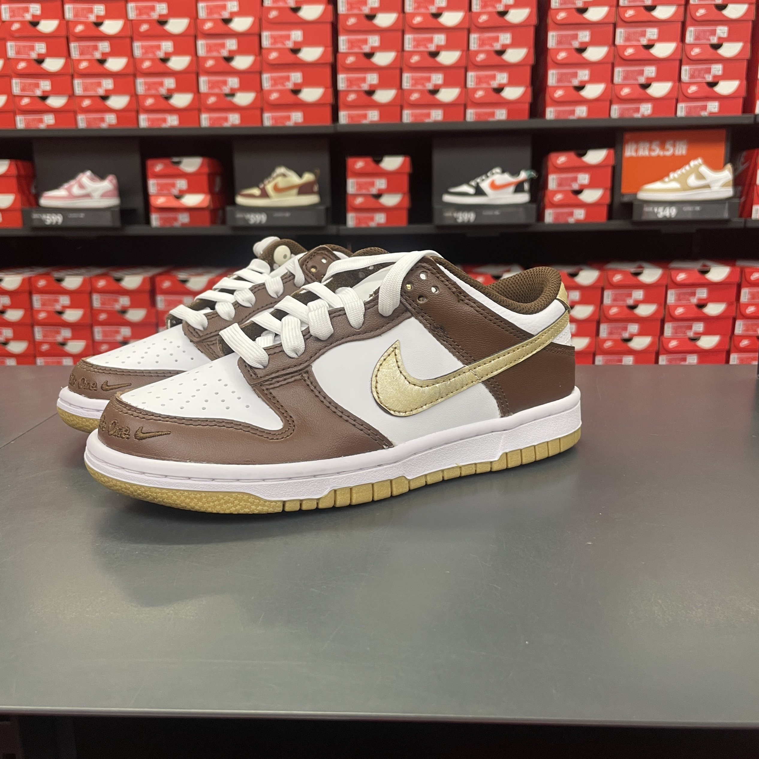 耐克青少年DUNK刺绣低帮运动板鞋HM3725-171断码37.5/22,运动鞋new,板鞋,淘宝优惠券,粉丝福利购,淘宝优惠卷