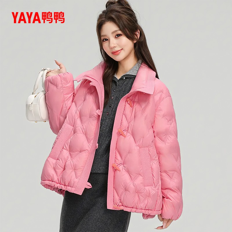鸭鸭羽绒服女短款时尚甜美保暖