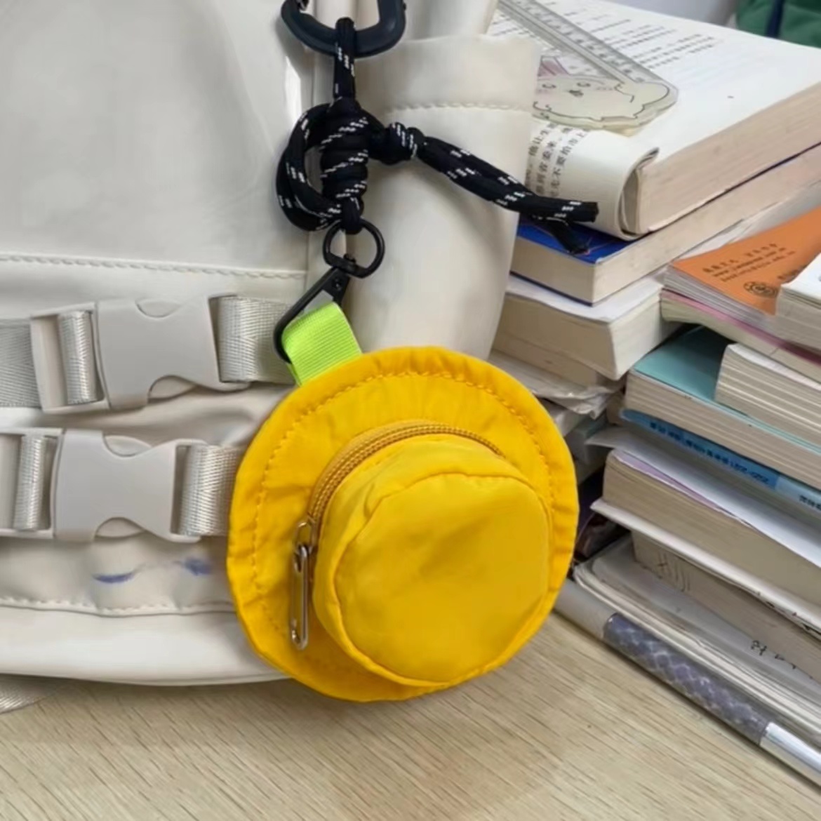 多巴胺帽子钥匙扣便携式耳机包