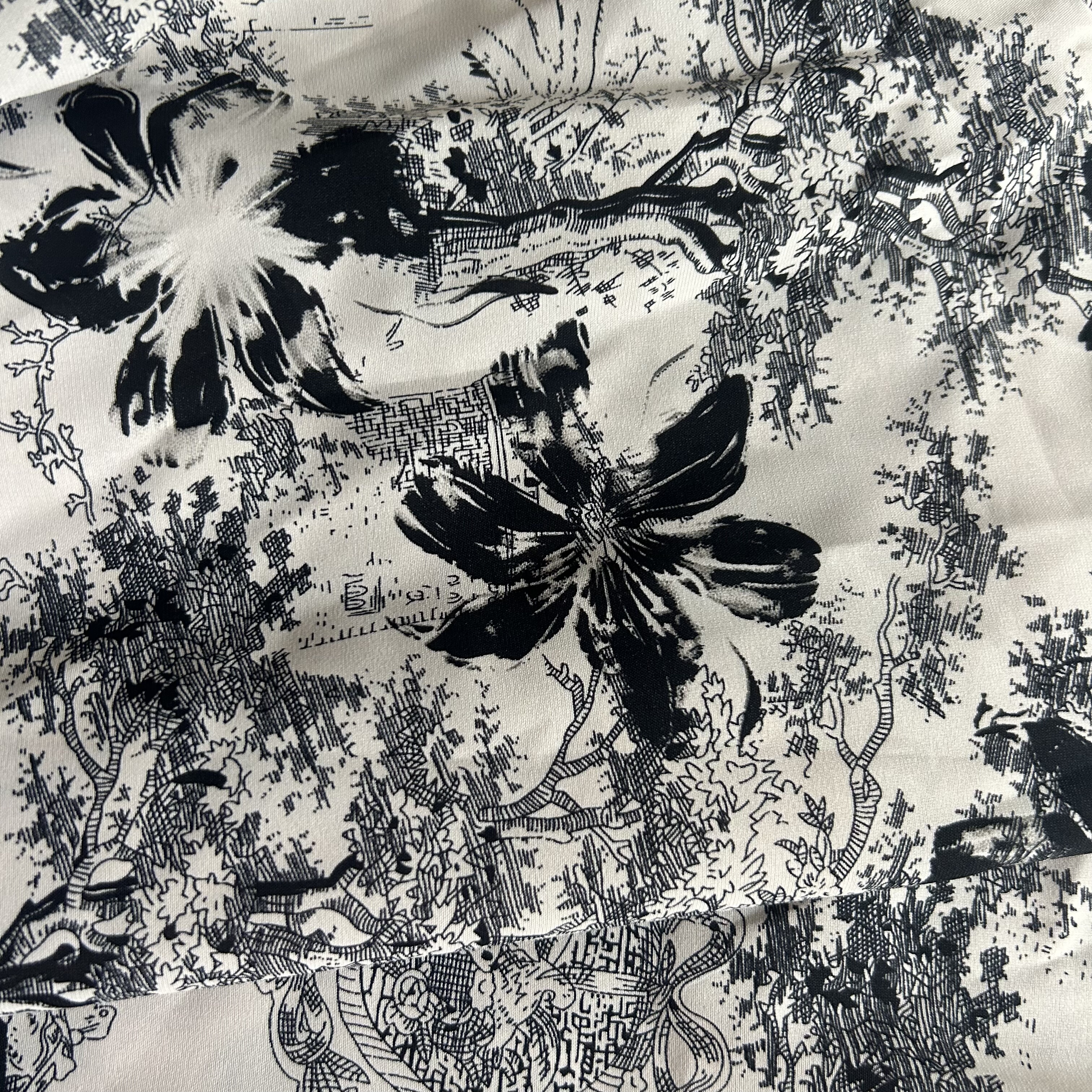 新款蚕丝皱双绉雪纺纱复古印花服海绵垫/布料/面料/