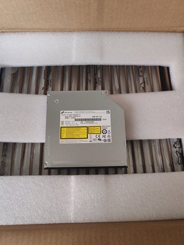 日立 HL GTC2N 国产电脑内置光驱笔记本DVD刻录机12.7MM SATA光驱