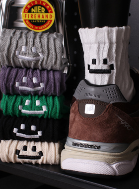 uniquesocks4双装笑脸中筒袜子男女个性潮流捏褶纹理情侣无骨袜棉