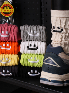 UNIQUESOCKS4双装笑脸刺绣无骨长袜子男女日系潮流情侣棉质堆堆袜