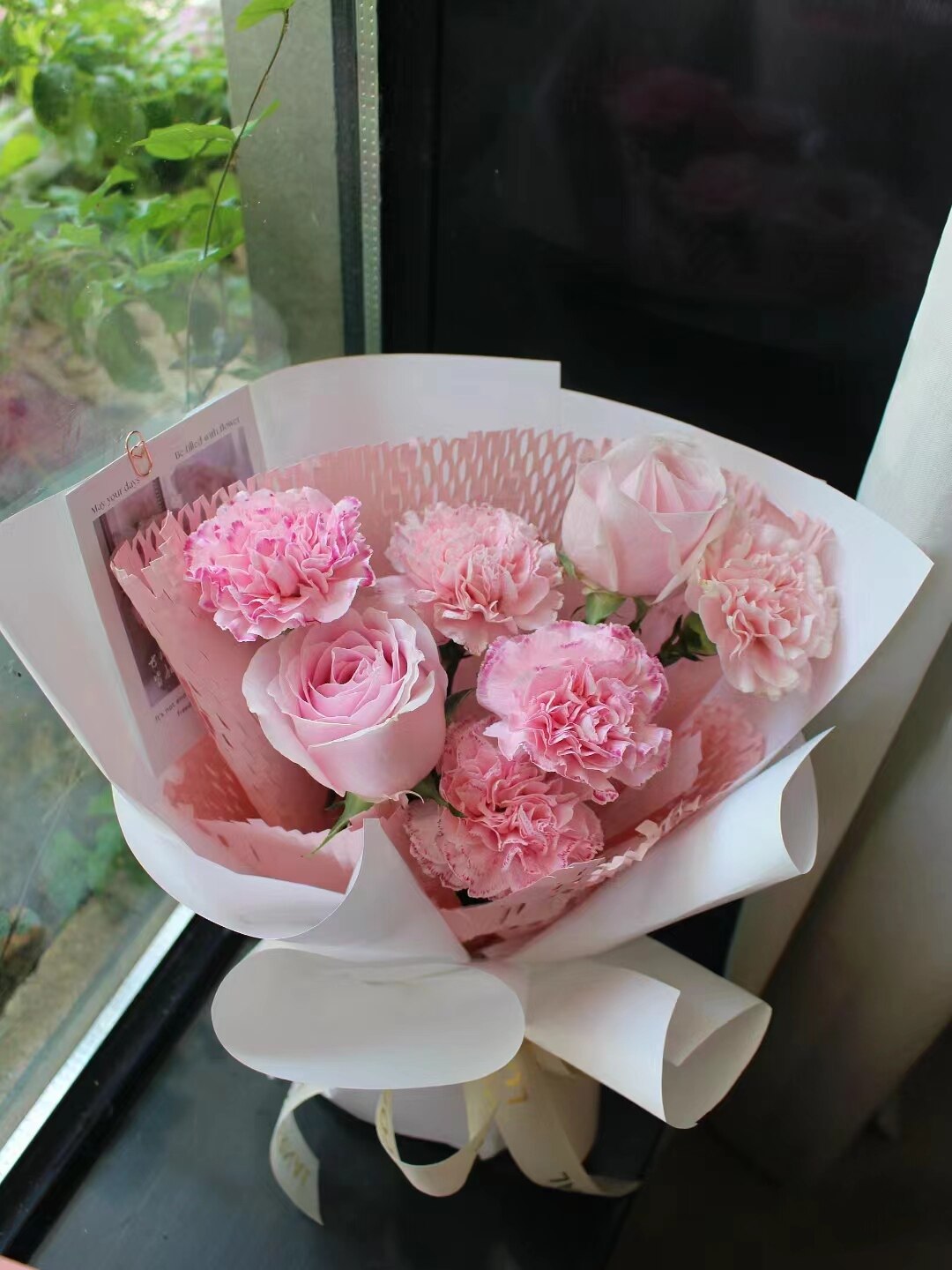 粉色紫色康乃馨玫瑰鲜花花束 沈鲜花速递(同城)
