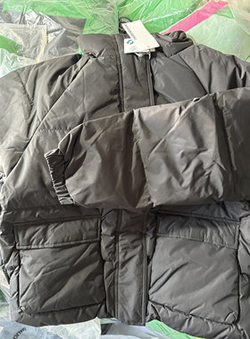 森马女连帽派克式羽绒服潮牌
