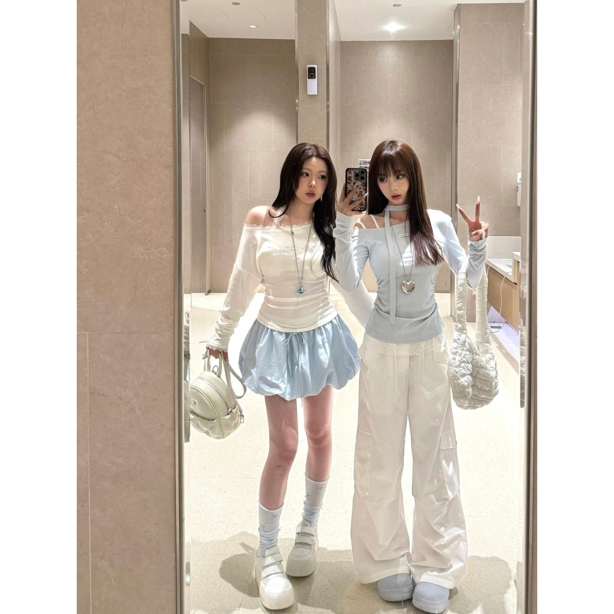 韩系闺蜜姐妹套装穿搭一套女开春季烫钻露肩长袖上衣蓝色花苞短裙