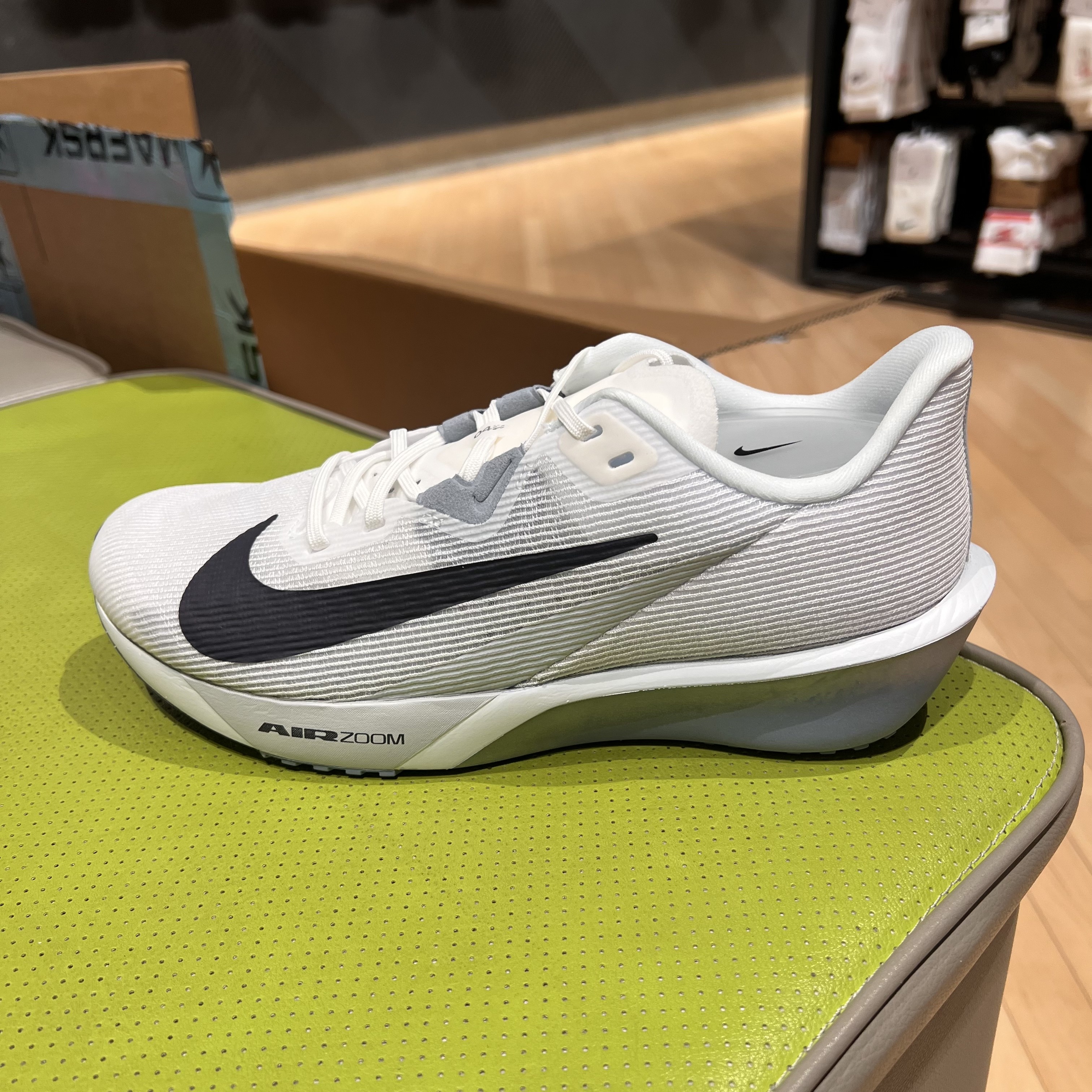 NIKE耐克RIVALFLY4男子公路跑步鞋新款训练运动鞋FV6040-001