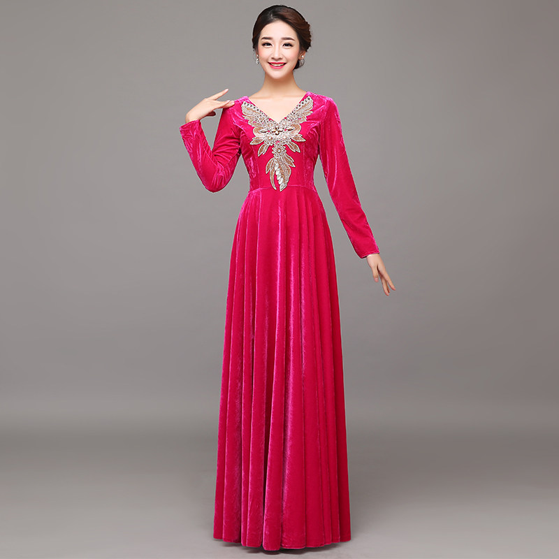 大合唱演出服女长裙2023新款中老年金丝绒舞台边沿现代成人礼服裙