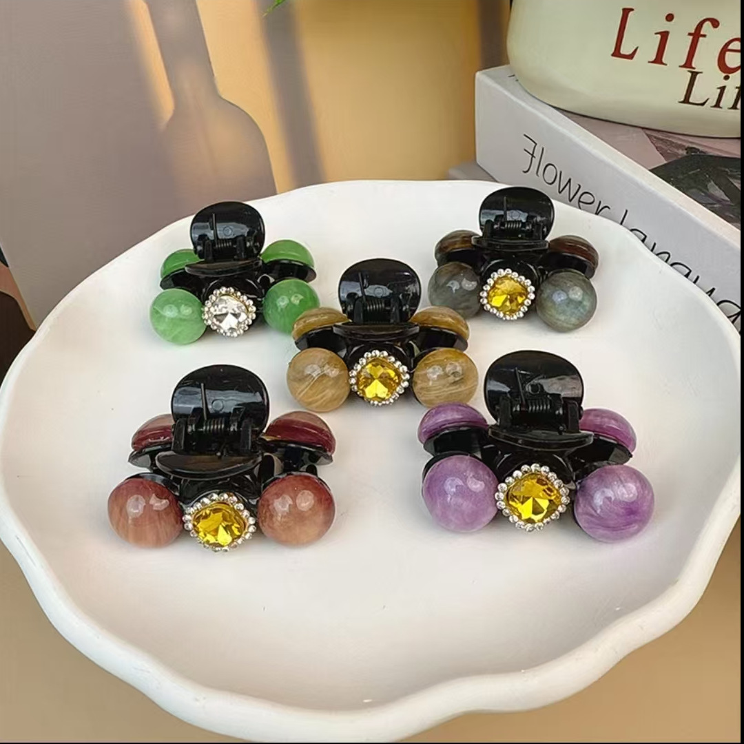 感水钻樱桃小抓夹女2025新款侧边半扎发公主头发夹刘海夹头饰