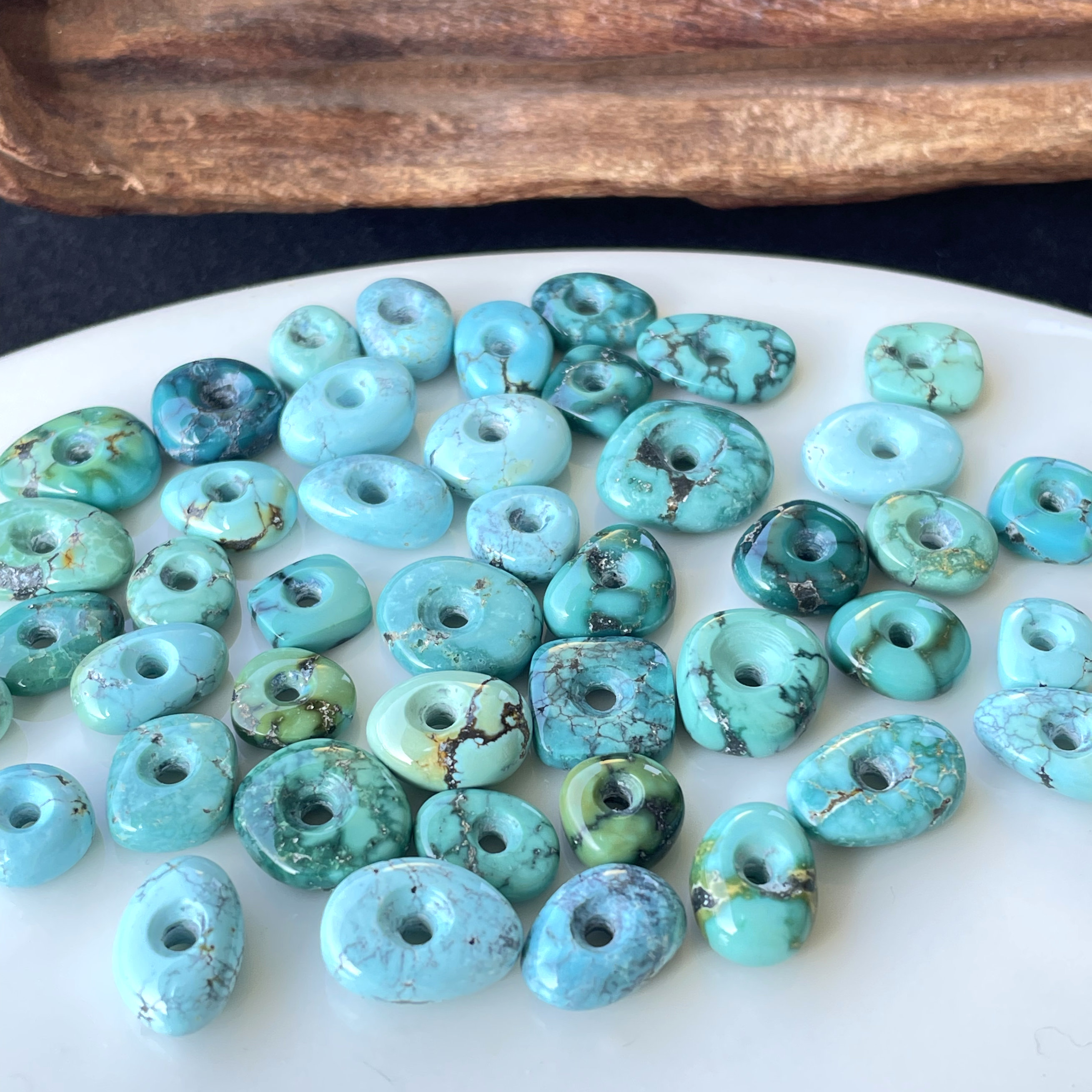 天然原矿绿松石藏扣随型迷你放漏