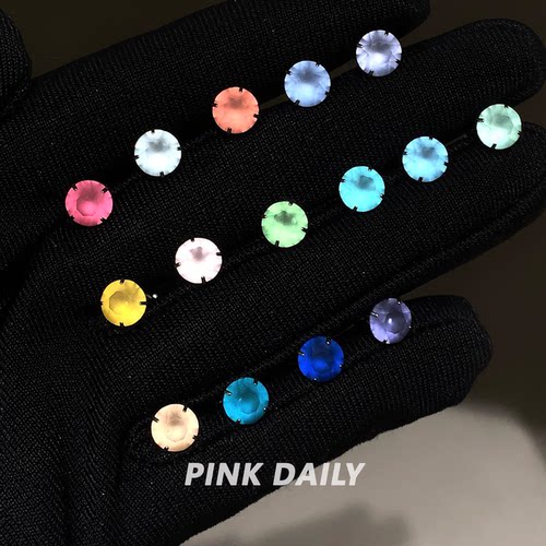 Pink Daily磨砂哑光华子钛钢耳钉女小众独特锆石耳骨钉耳蜗钉耳饰