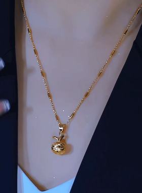 M扣星光链磨砂车花苹果项链