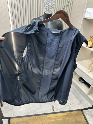 马夹透气网眼防水运动马甲