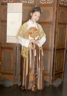 汉服独家现货孤品亮片绣花对襟半臂褙子襦裙女装原创不撞衫咖啡色