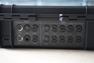 21寸BMD便携ATEM导播台显示器机箱主备电源会议教学赛事视频直播