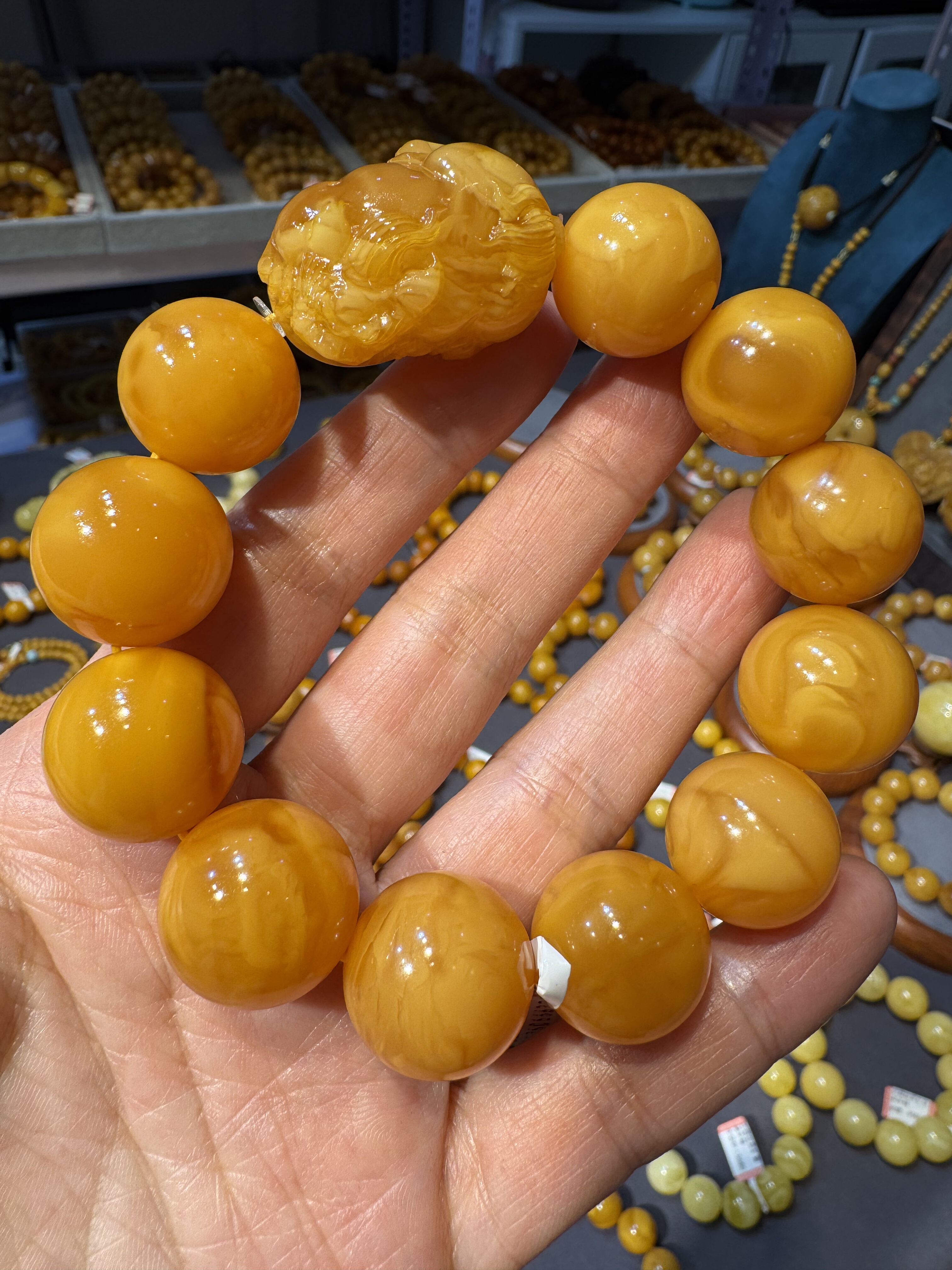 天然原矿蜜蜡鸡油黄貔貅男士手链19m