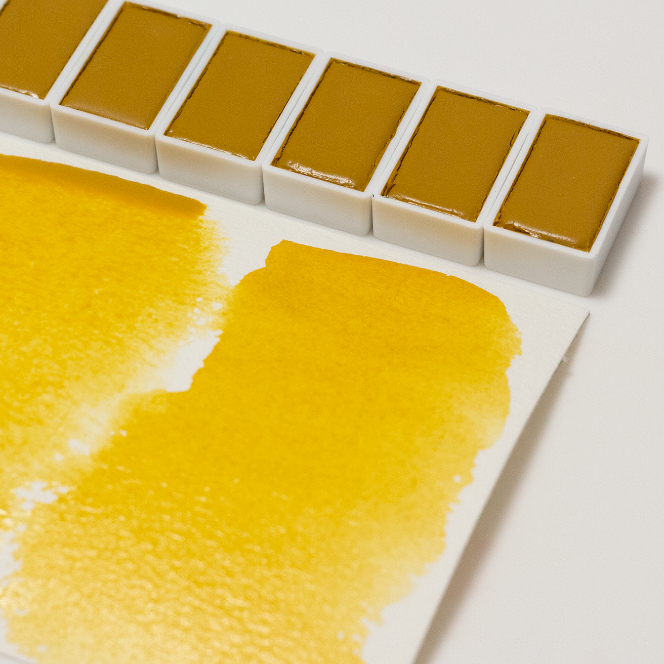 意大利土黄 italy yellowochre天然土色矿物固体水彩颜料透明色