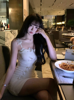 Liuu嘻嘻阿纯欲风buling蝴蝶吊带裙女夏季收腰无袖露肩甜美包臀裙