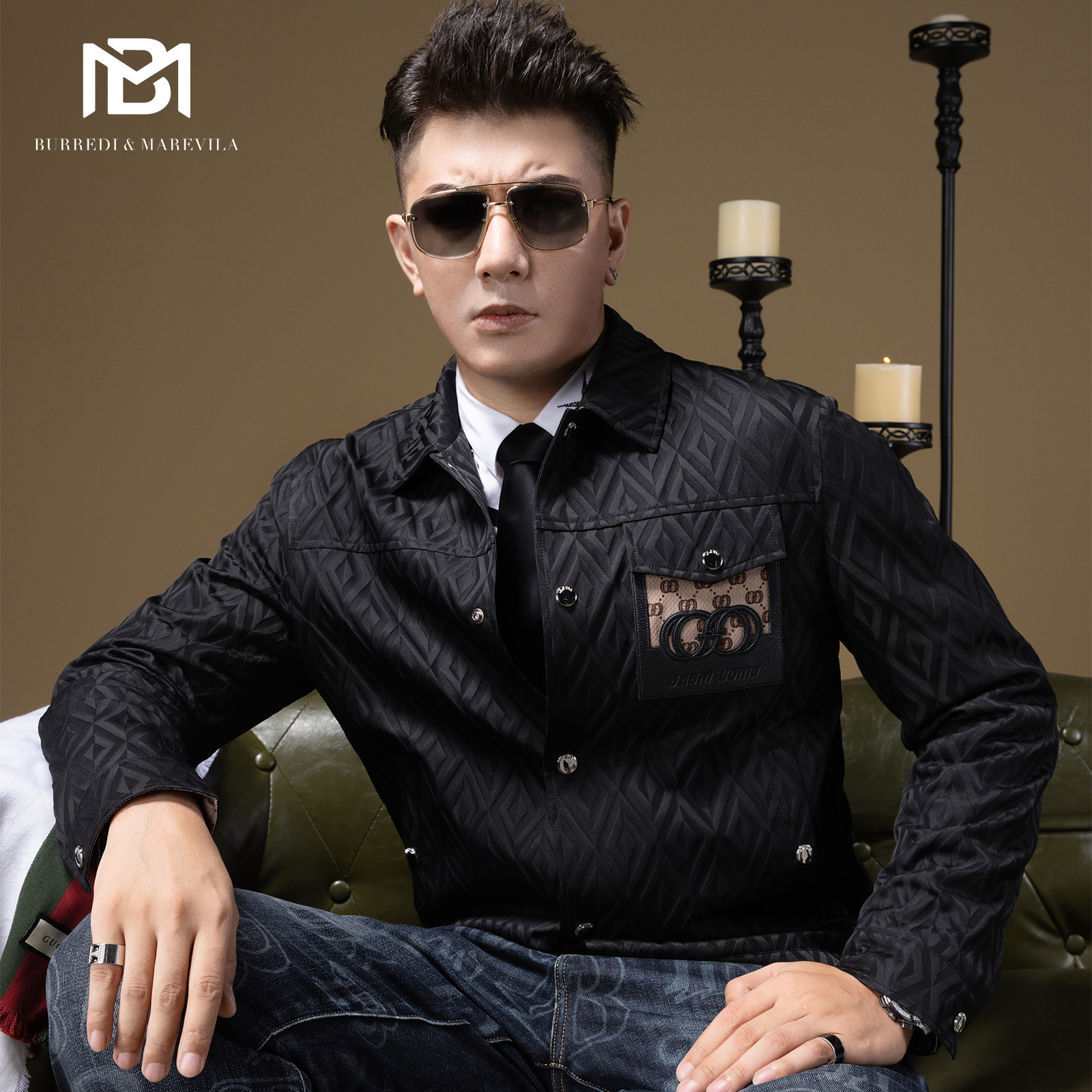 BM轻奢暗纹满花翻领夹克