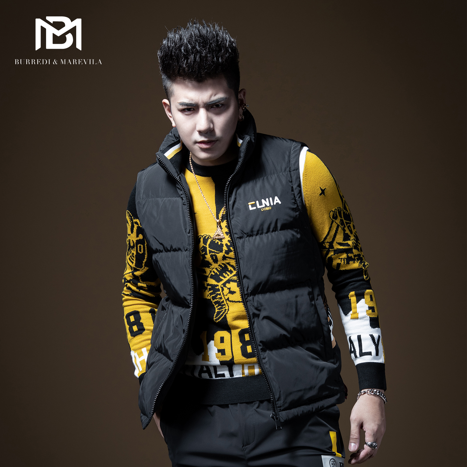 无袖马甲条纹刺绣教练夹克羽绒服