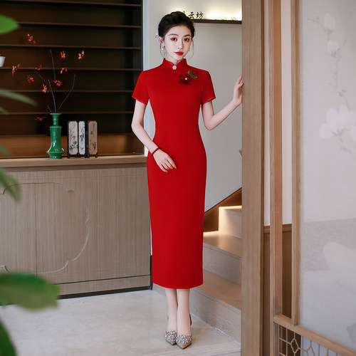 喜婆婆旗袍高端大气红色年轻版