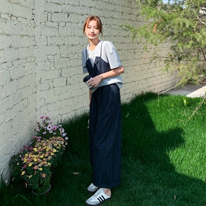 设计感真两件牛仔吊带短袖上衣套装女2025年夏季新款阔腿裤两件套图片