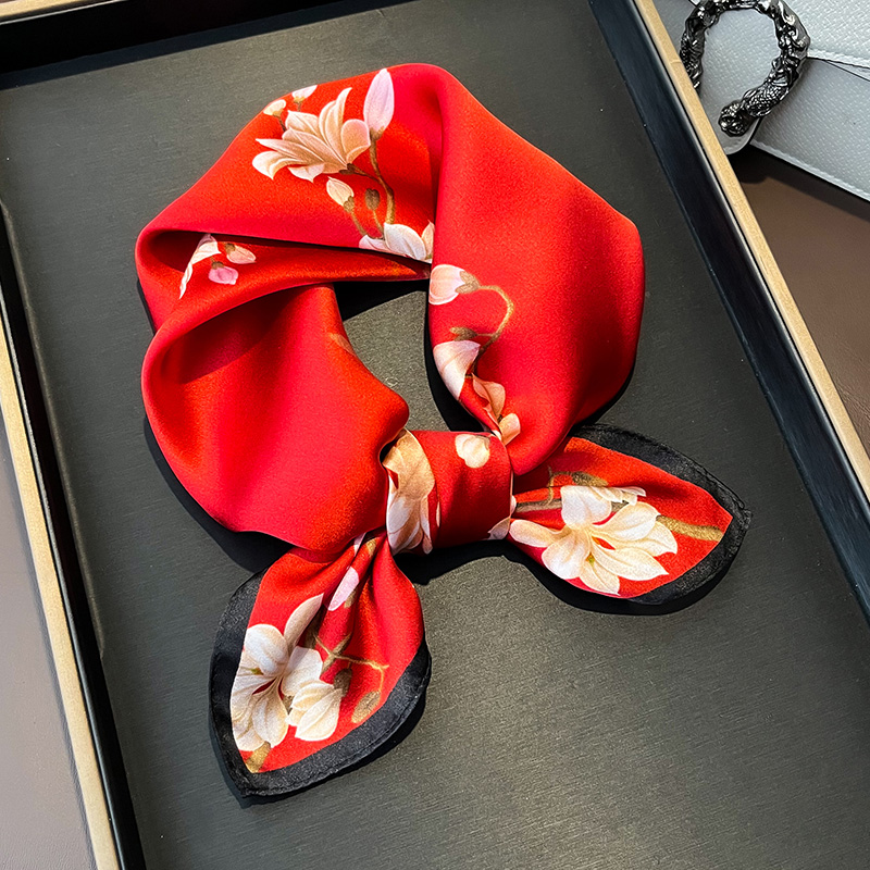 小方巾100%桑蚕丝花卉丝巾