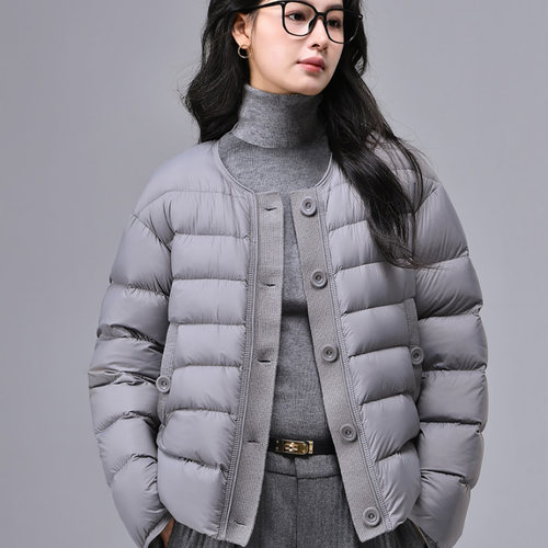 高端90白鸭绒羽绒服女简约圆领单排扣厚款保暖羽绒服外套2025新款