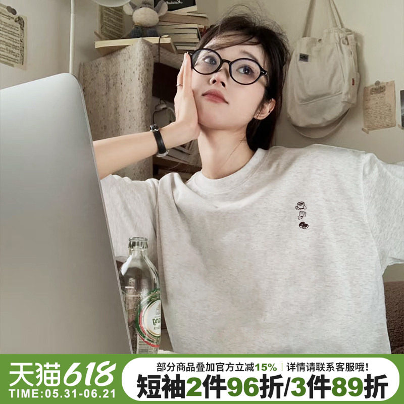 2026新款简约风休闲百搭纯棉花灰色短袖t恤女韩系复古半袖上衣夏