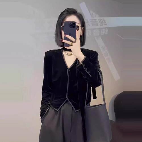 2026春秋新款复古V领正肩长袖黑丝绒T恤女装韩版高级感上衣0916r
