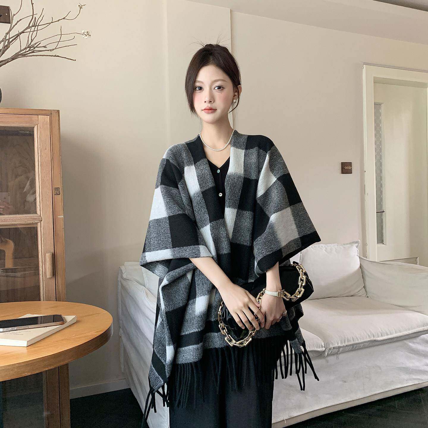 格子披肩女外搭斗篷秋冬保暖大披风空调房开叉流苏围巾韩版1009r