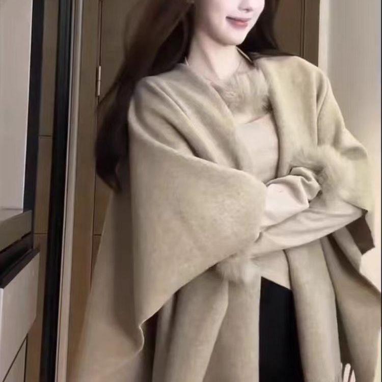 冬季韩版简约风流苏披肩女新款色保暖围脖围巾斗篷披风1015c