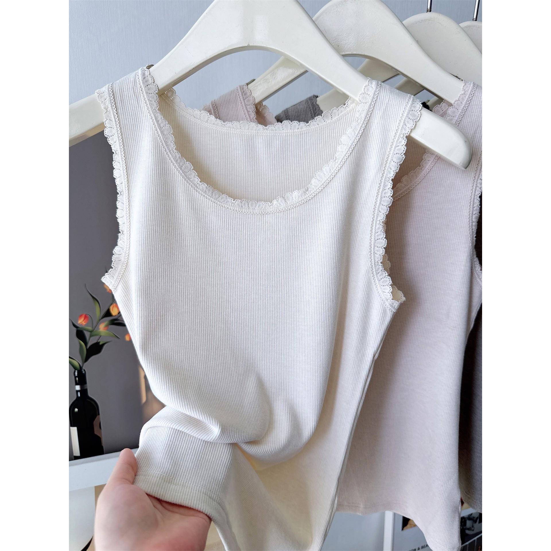 蕾丝边磨毛保暖背心女秋冬贴身内穿无袖打底衫西装内搭加绒1112r