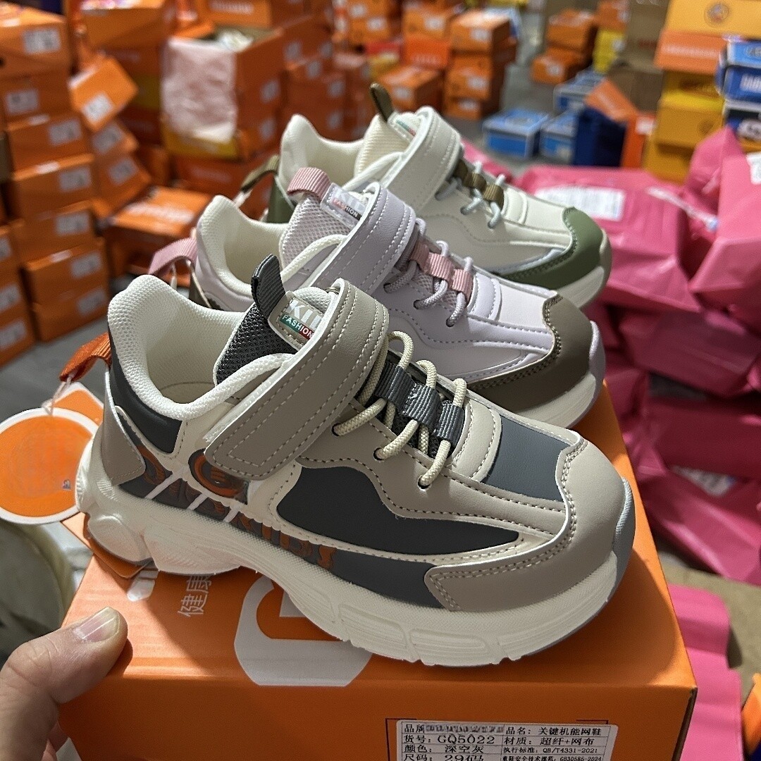 春秋款机能鞋超轻防水皮面运动鞋