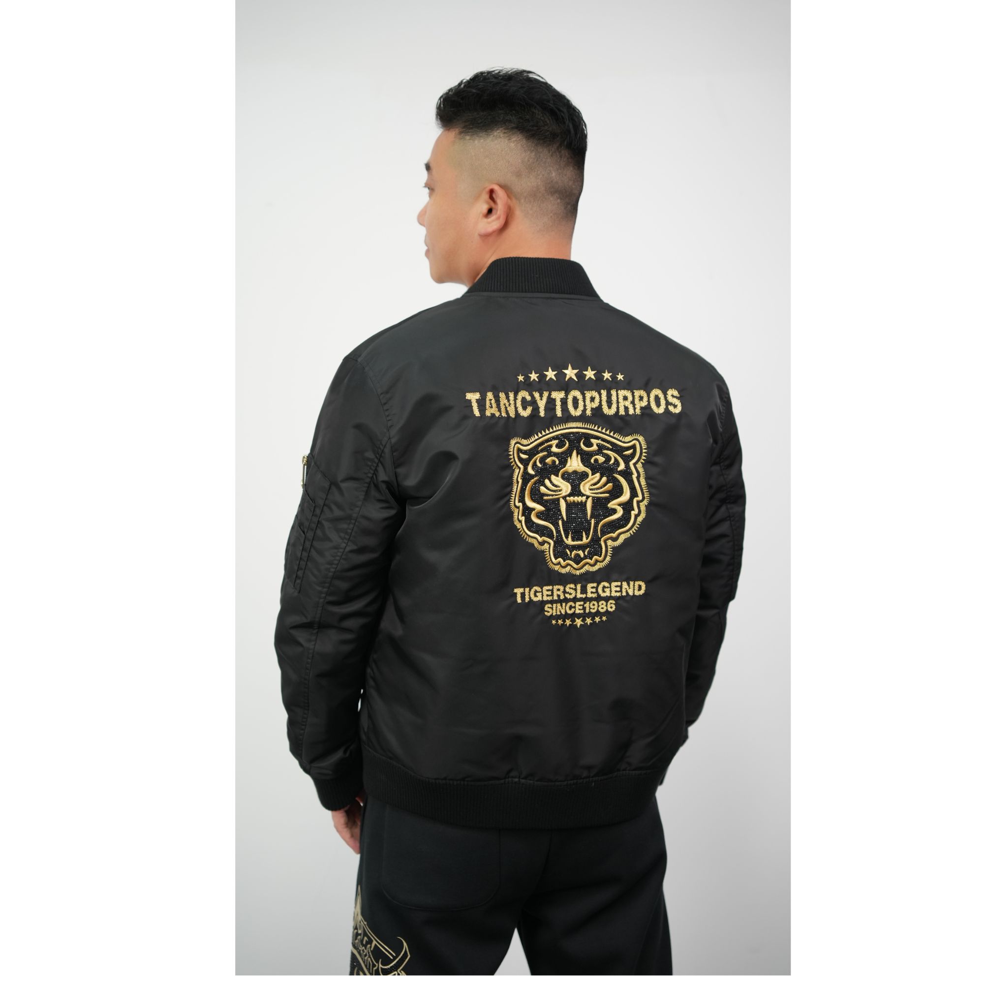 TIGERS LEGEND重工轻奢棒球服刺绣烫钻夹克羽绒服外套秋冬YR6003