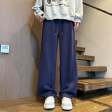 深蓝色