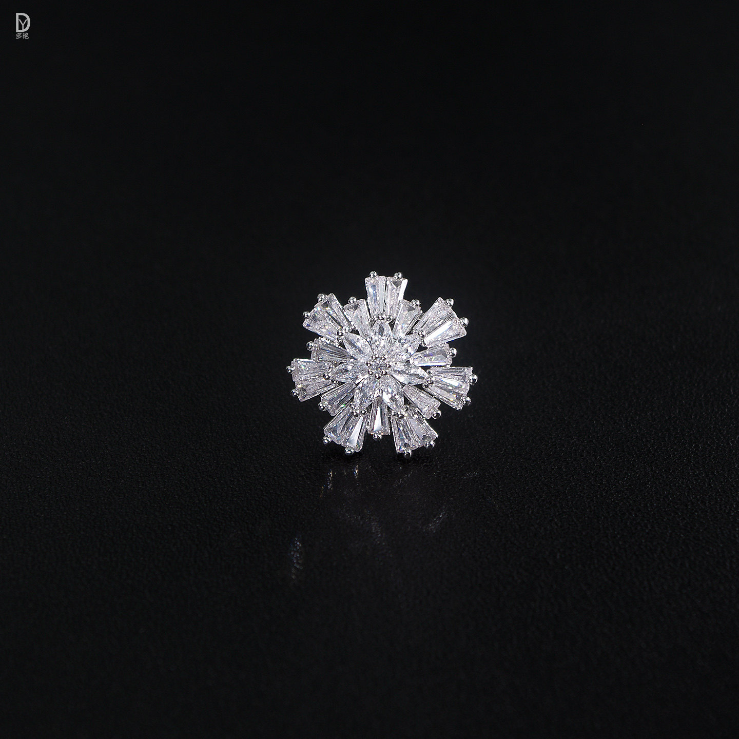 璨雪花镶钻防走光女胸针高级感