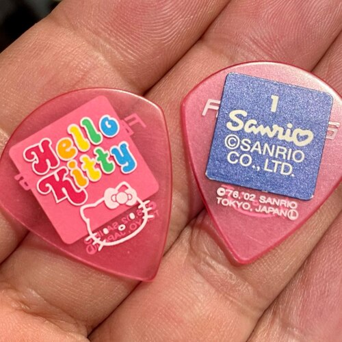 绝版fernandes 透明hellokitty 粉色吉他拨片