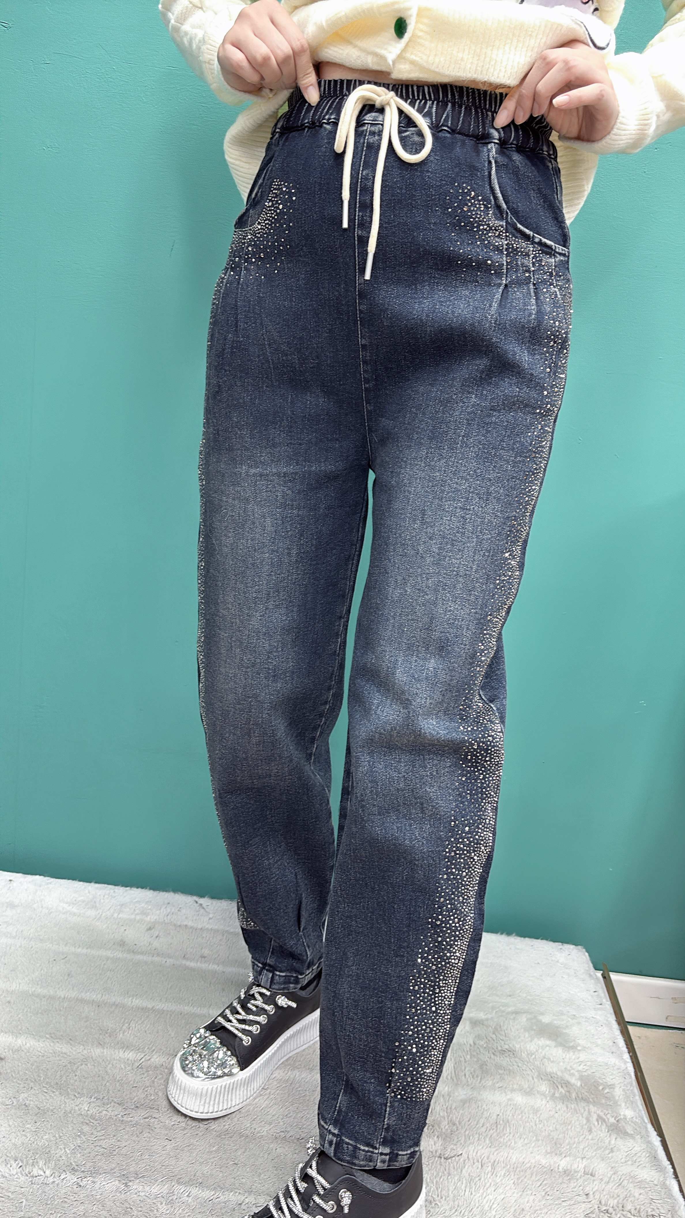 阿静家时尚重工烫钻大码女装加厚牛仔裤满钻胖mm百搭休闲款显瘦女